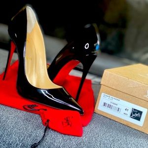 Authentic and classic So Kate